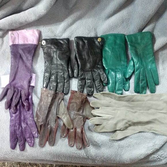 Set of 5 Leather and Suede Gloves
